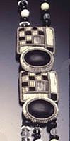 Example of Cavandoli style knotting